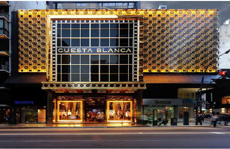 泗洪门头设计与商业空间的纽带。