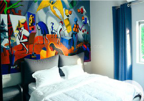 泗洪对于酒店的墙体彩绘而言更注重哪些方面？